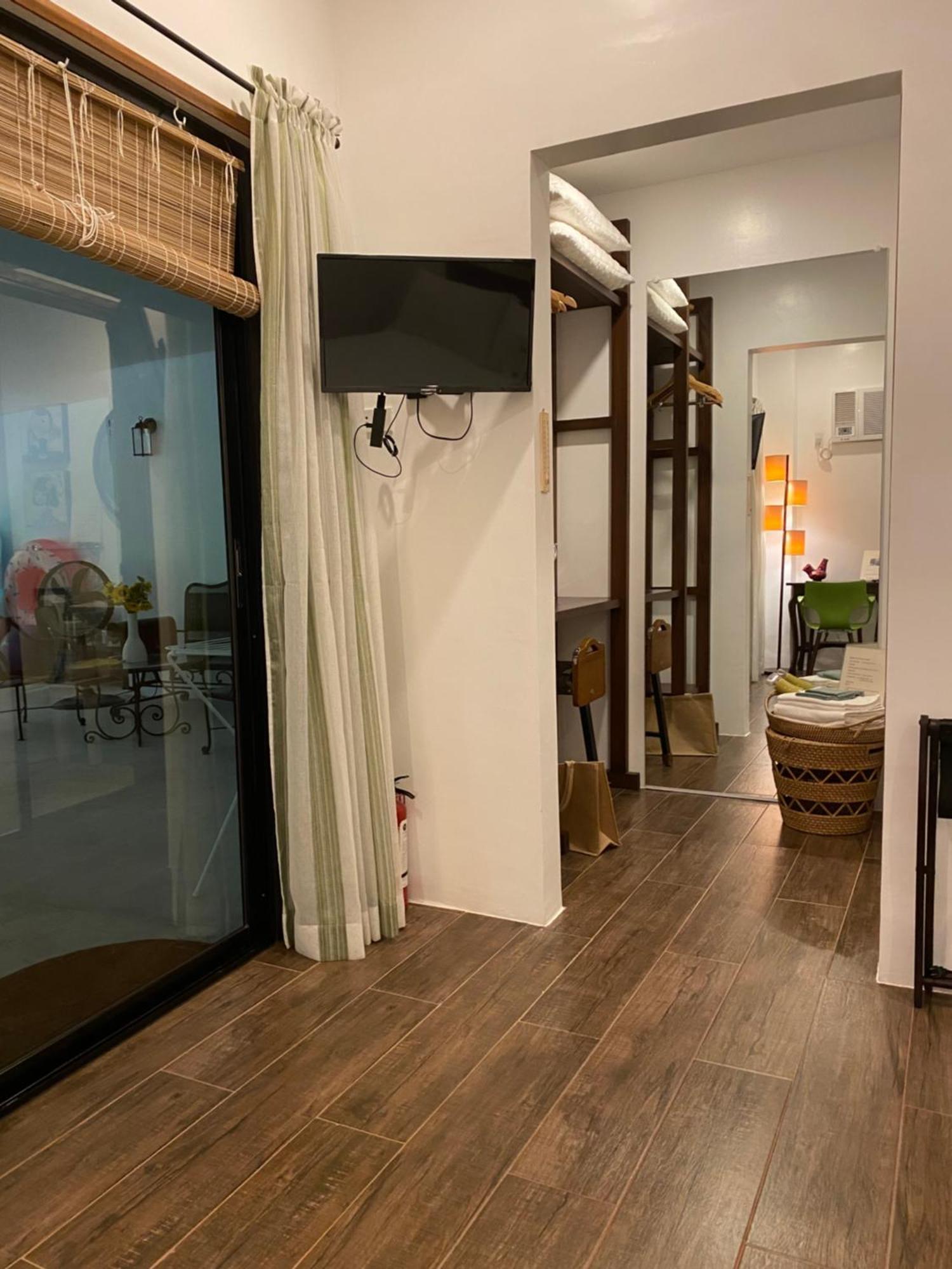 Balai Benedicere Bed & Breakfast Bacnotan Ngoại thất bức ảnh
