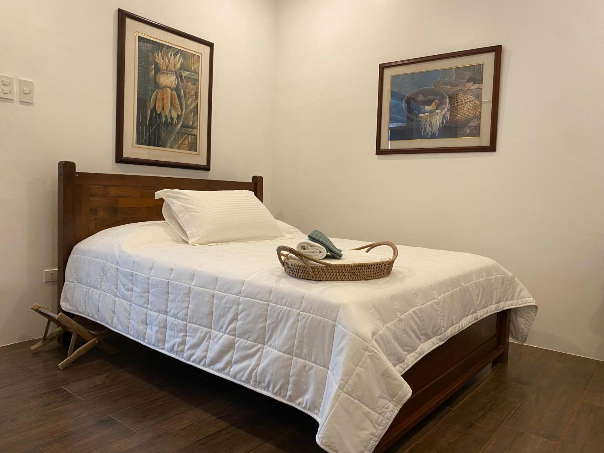 Balai Benedicere Bed & Breakfast Bacnotan Ngoại thất bức ảnh